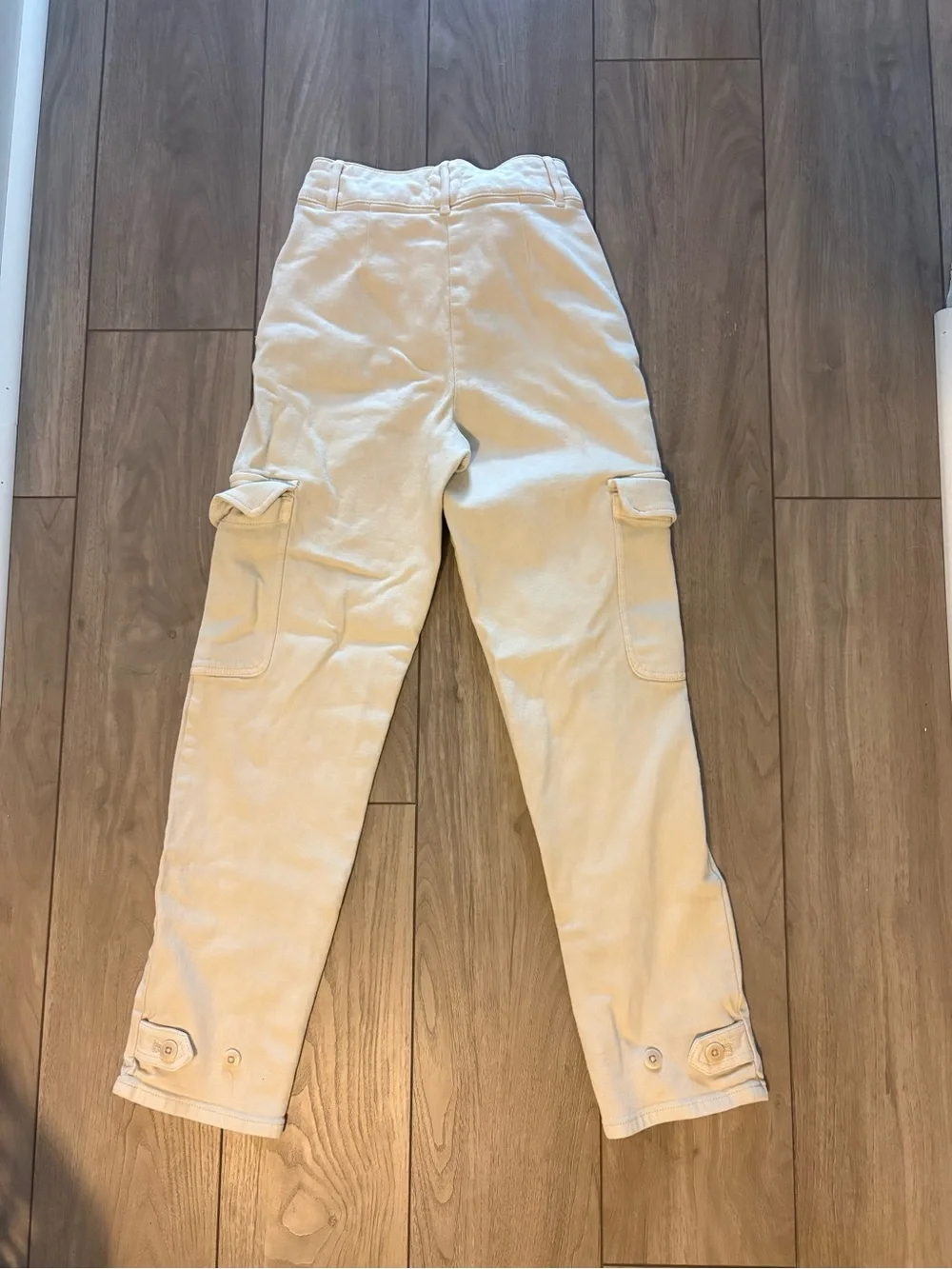 Aritzia Wilfred Free Cream High-Rise Pants
